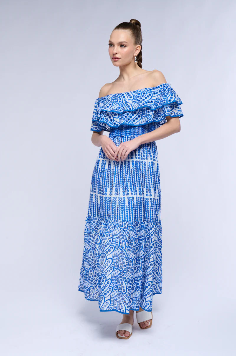 Soleia | Off-Shoulder Broderie Jurk
