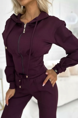 bordeaux cropped hoodie met rits close-up