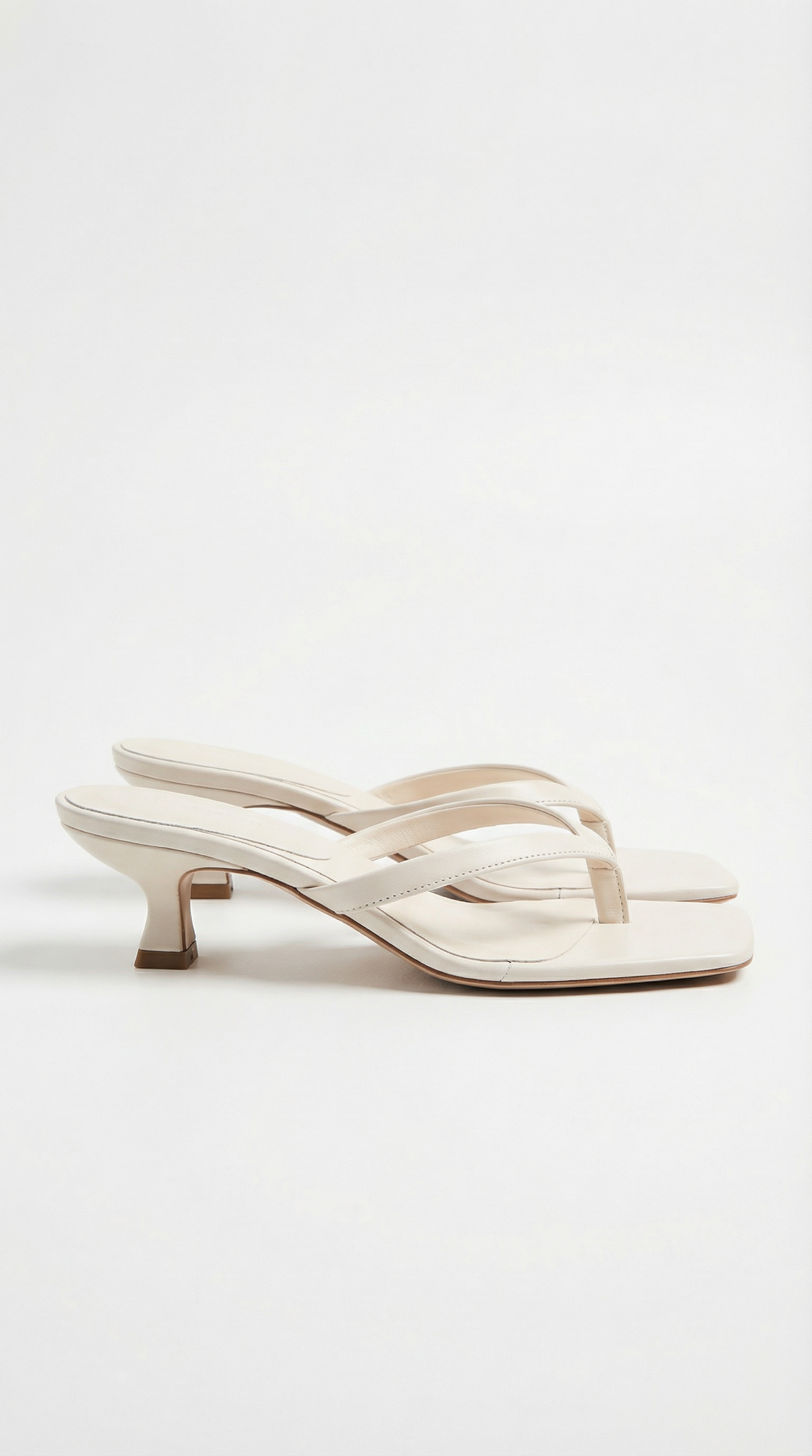 Crème kitten heel sandalen met minimalistisch design dames