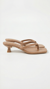 Beige elegante sandalen met lage hak dames