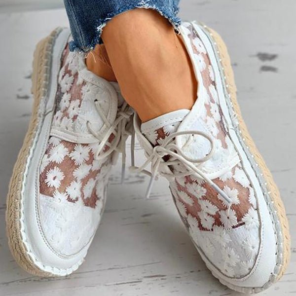 mesh damesschoenen met bloemen en touwzool
